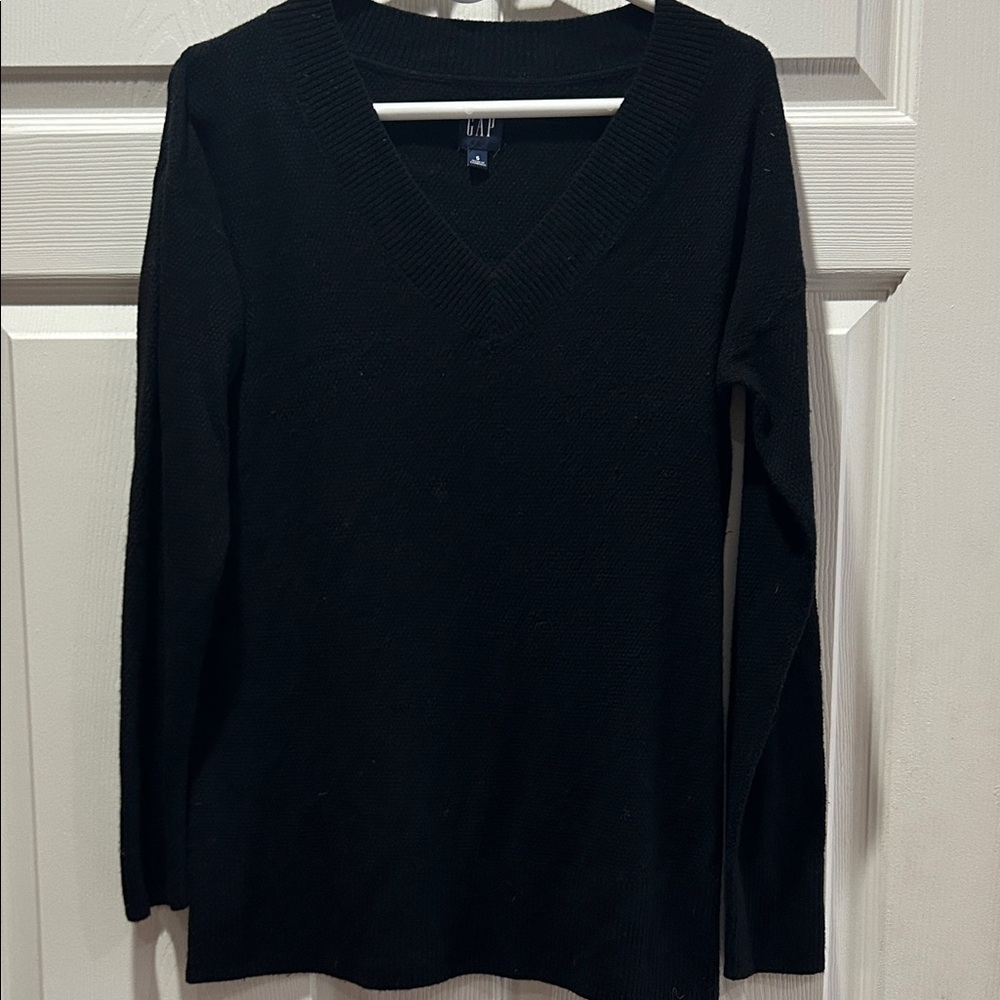 GAP Charcoal V-Neck Knit Sweater